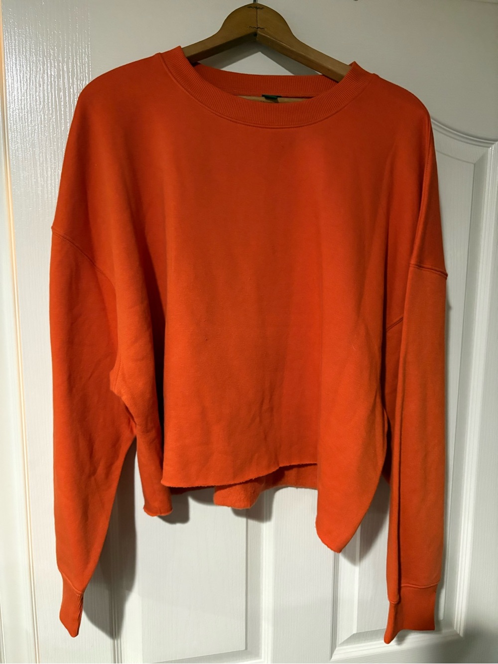 Wild Fable- Women’s Orange Crewneck Pullover Sweatshirt - Picture 1 of 3